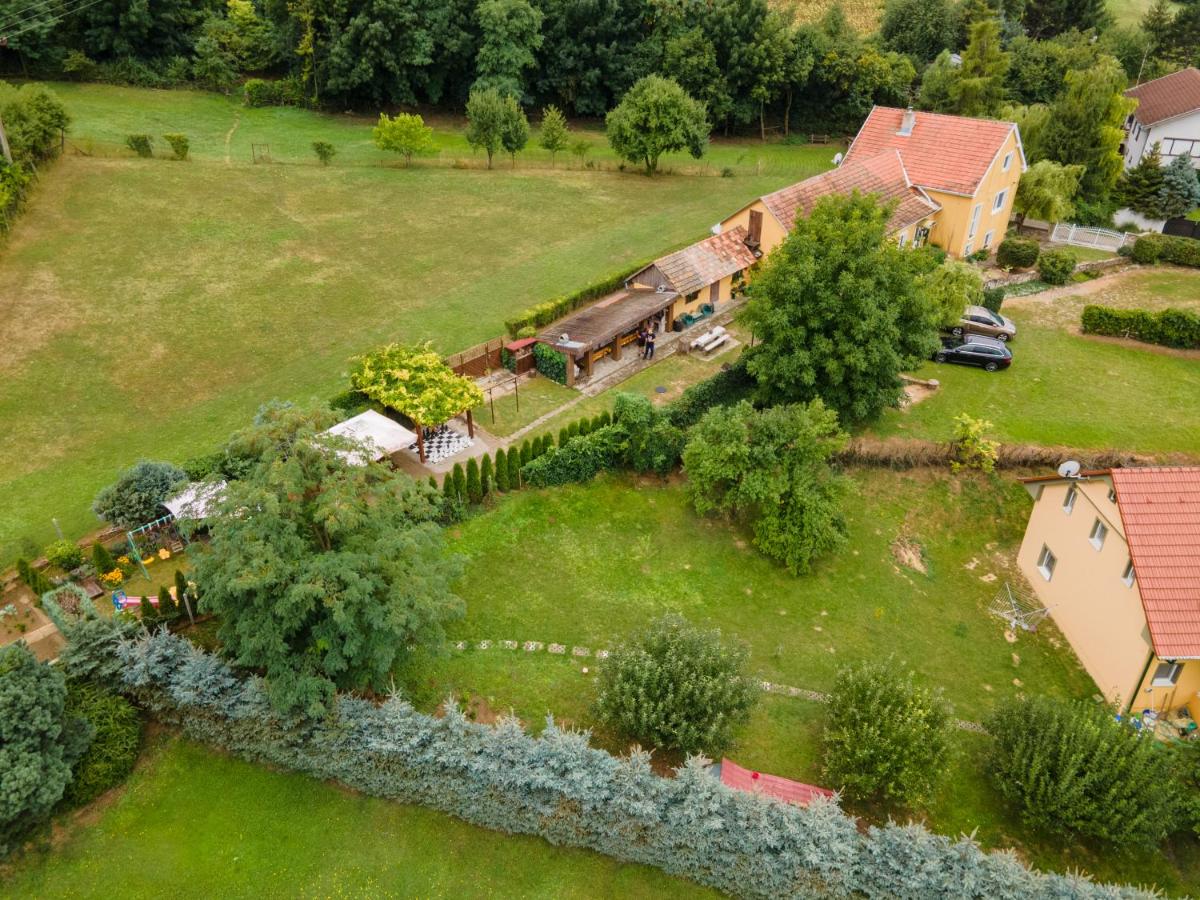 Podhájska - Apartmány Pod Orechom - Housity