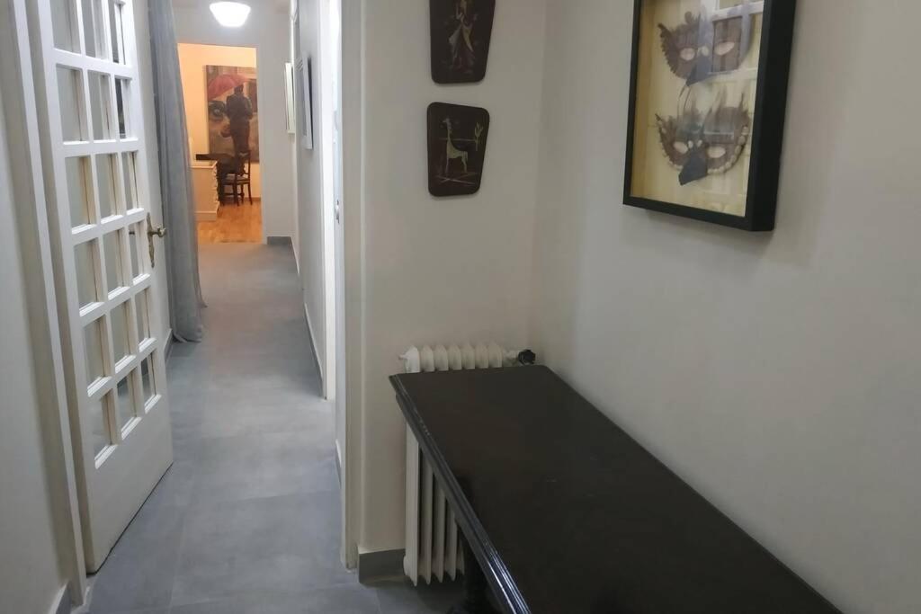 Suitetrails - Absolutely Central Luxury Apartment