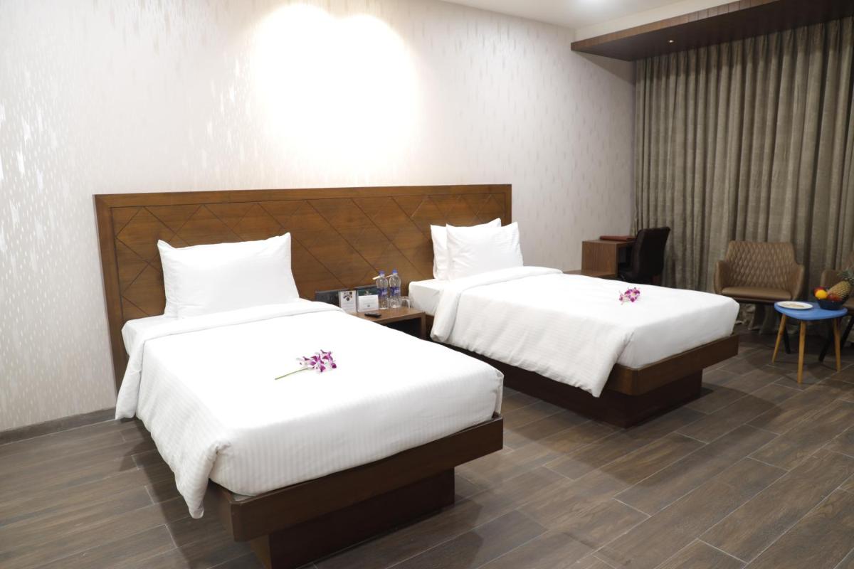 Devka Beach Resort - Housity