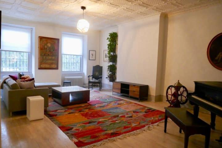 1830’s Historic Merchant House on the park LES - Housity