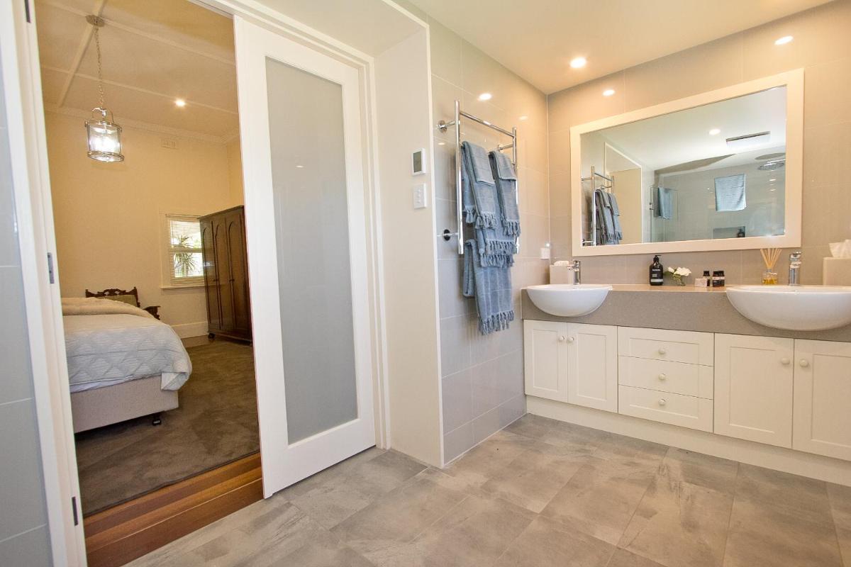 Wilsford House - Housity