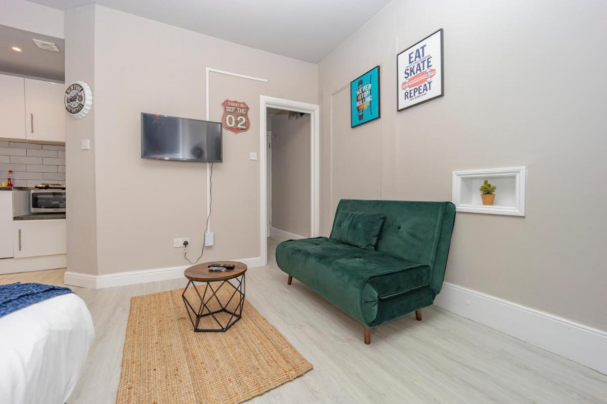 TTBRIGHTON SEAFRONT I CENTRAL LOCATED STUDIO FLAT - Housity