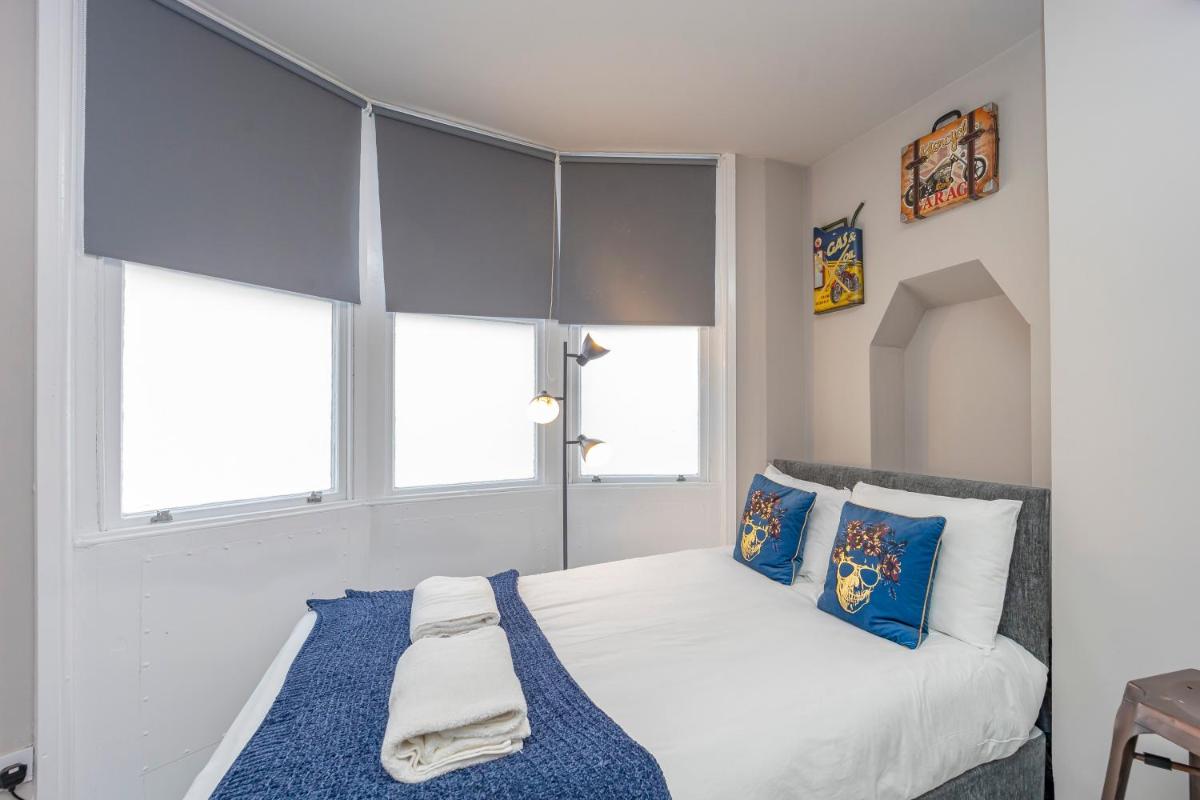 TTBRIGHTON SEAFRONT I CENTRAL LOCATED STUDIO FLAT - Housity