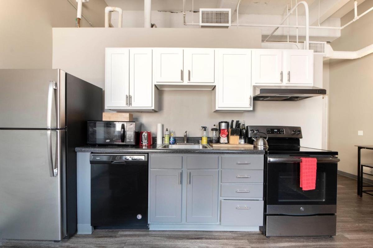 Renu Denver - Relax, Revive, Renew - Housity
