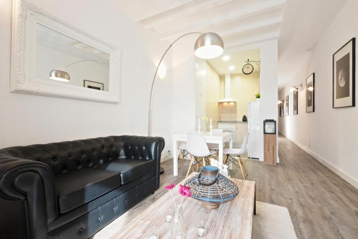 The White Flats Sant Antoni - Housity