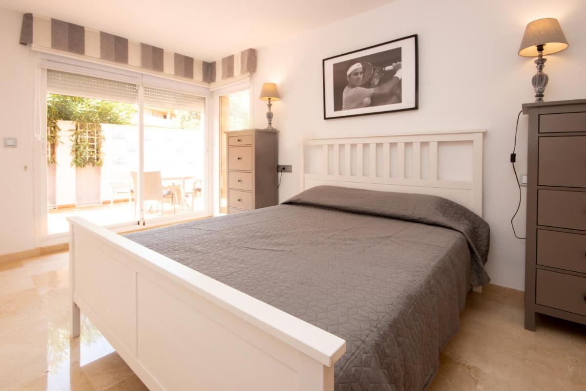 Ground Floor Apartment, Los Jardines de Santa Maria Elviria - Housity
