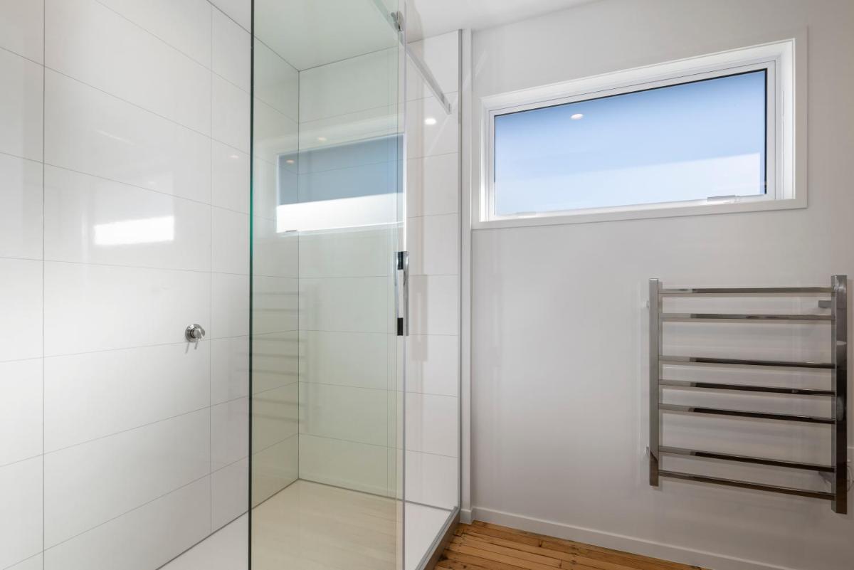 Suitetrails - Above Par Golf Course Villa with Hot Tub 4bd3bth