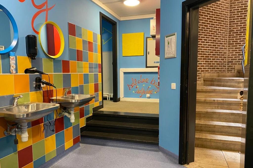 Antwerp City Hostel - Housity