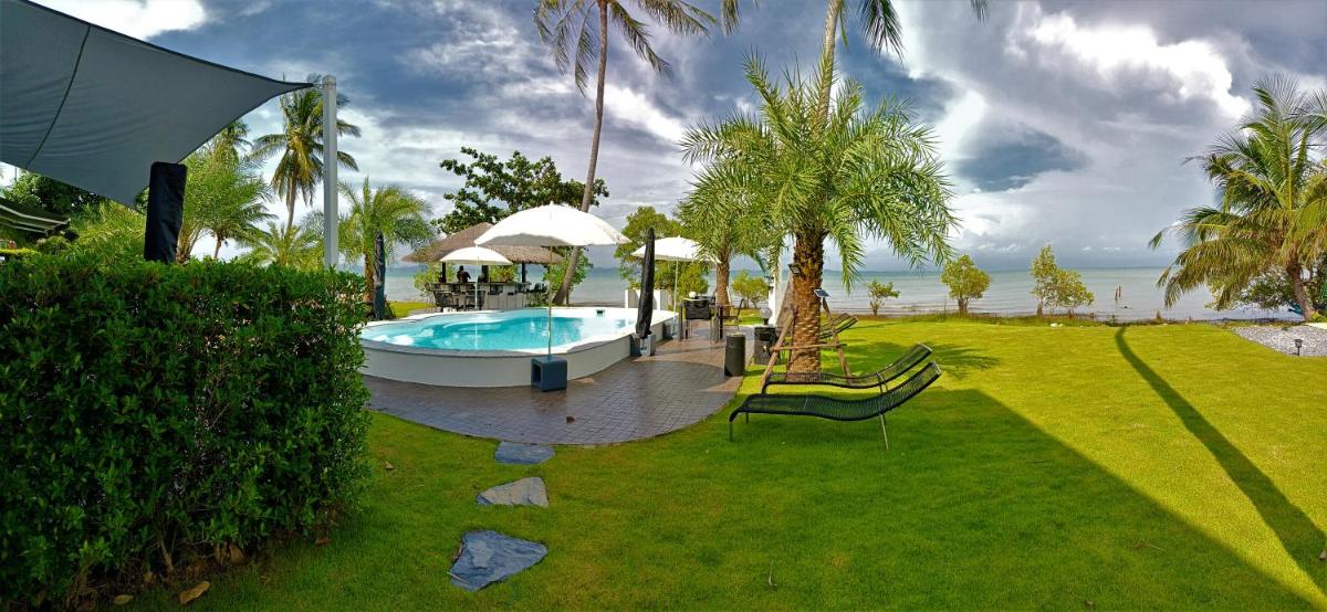 Beachfront Pool Villa and Apartment - Hizvo