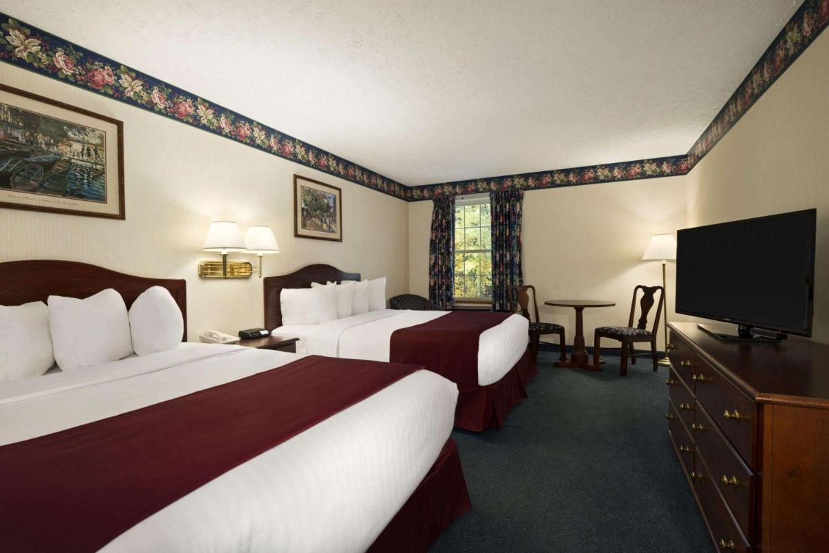Days Inn by Wyndham Grayling - Housity