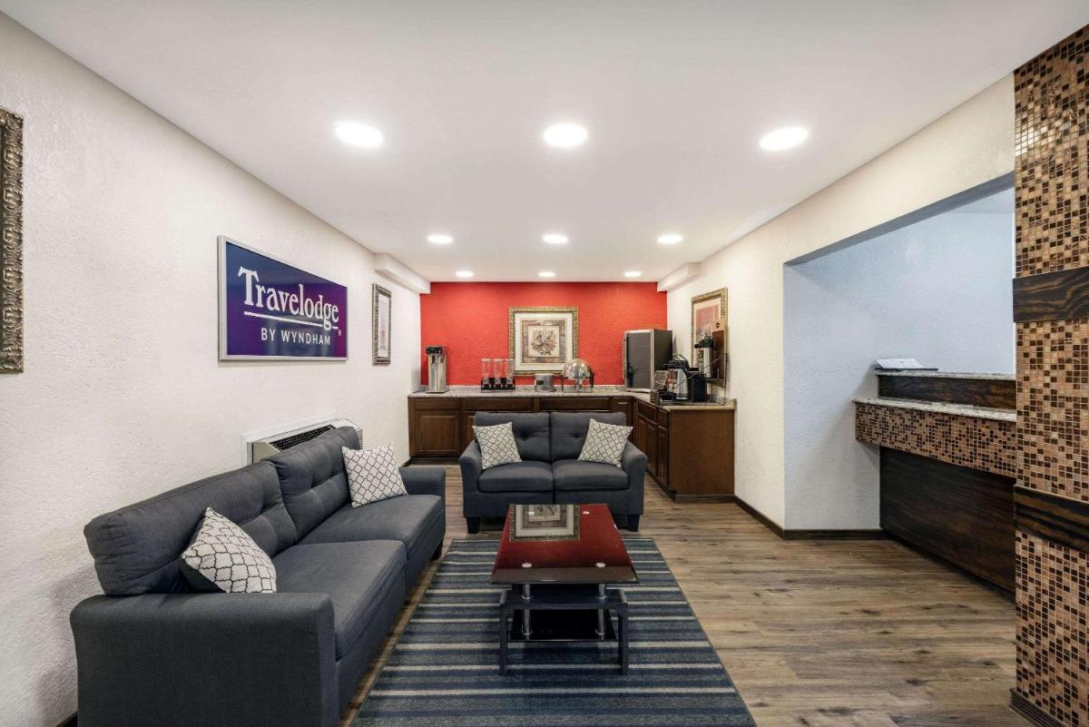 Travelodge by Wyndham Miles City - Housity