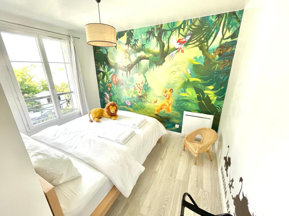 Lovely Disney House - Housity