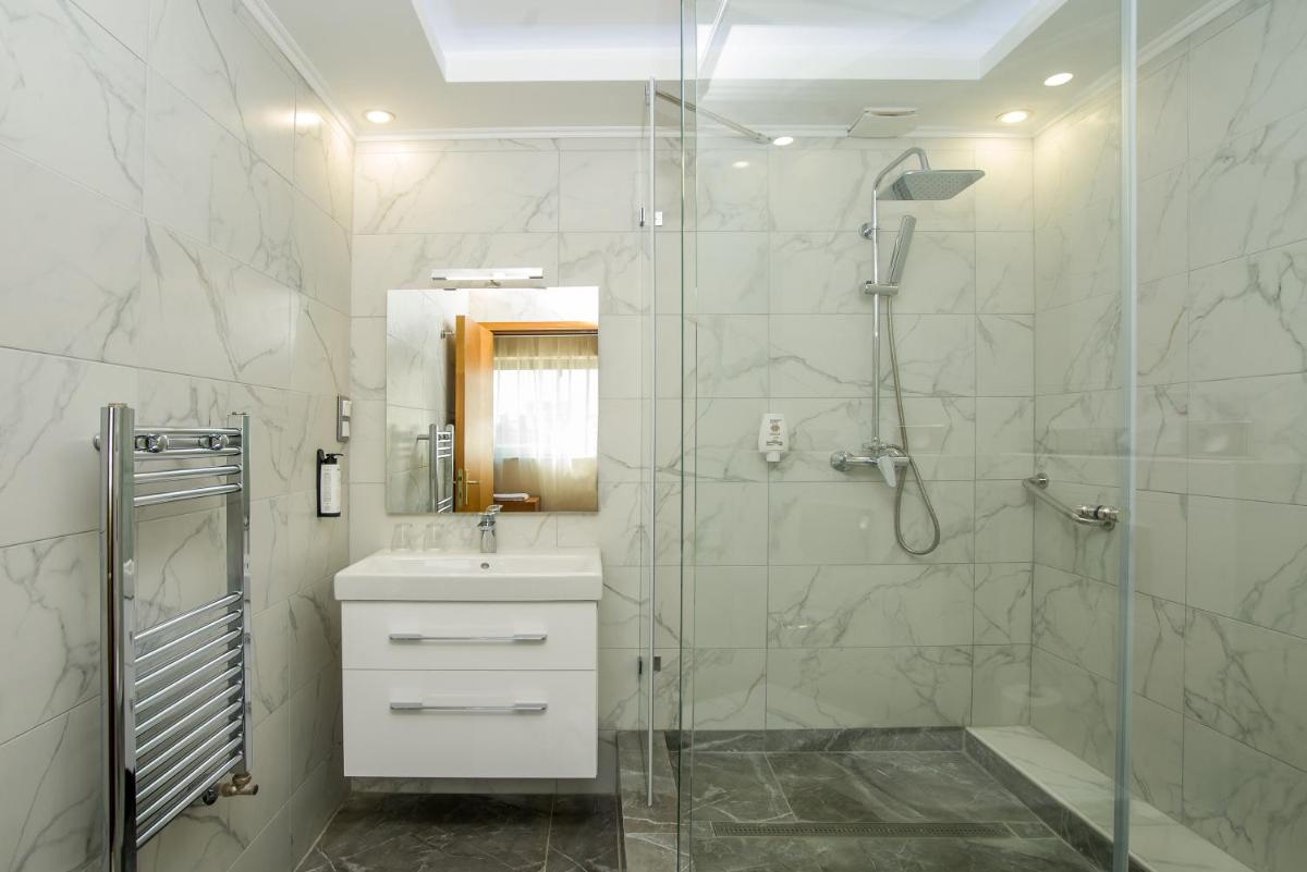 Marmara Hotel Budapest - Housity