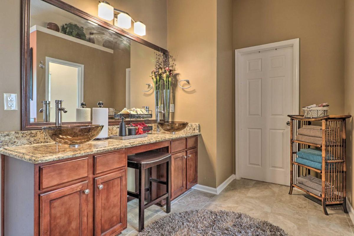 Fairburn Home with Fire Pit - 24 Mi to Atlanta! - Housity