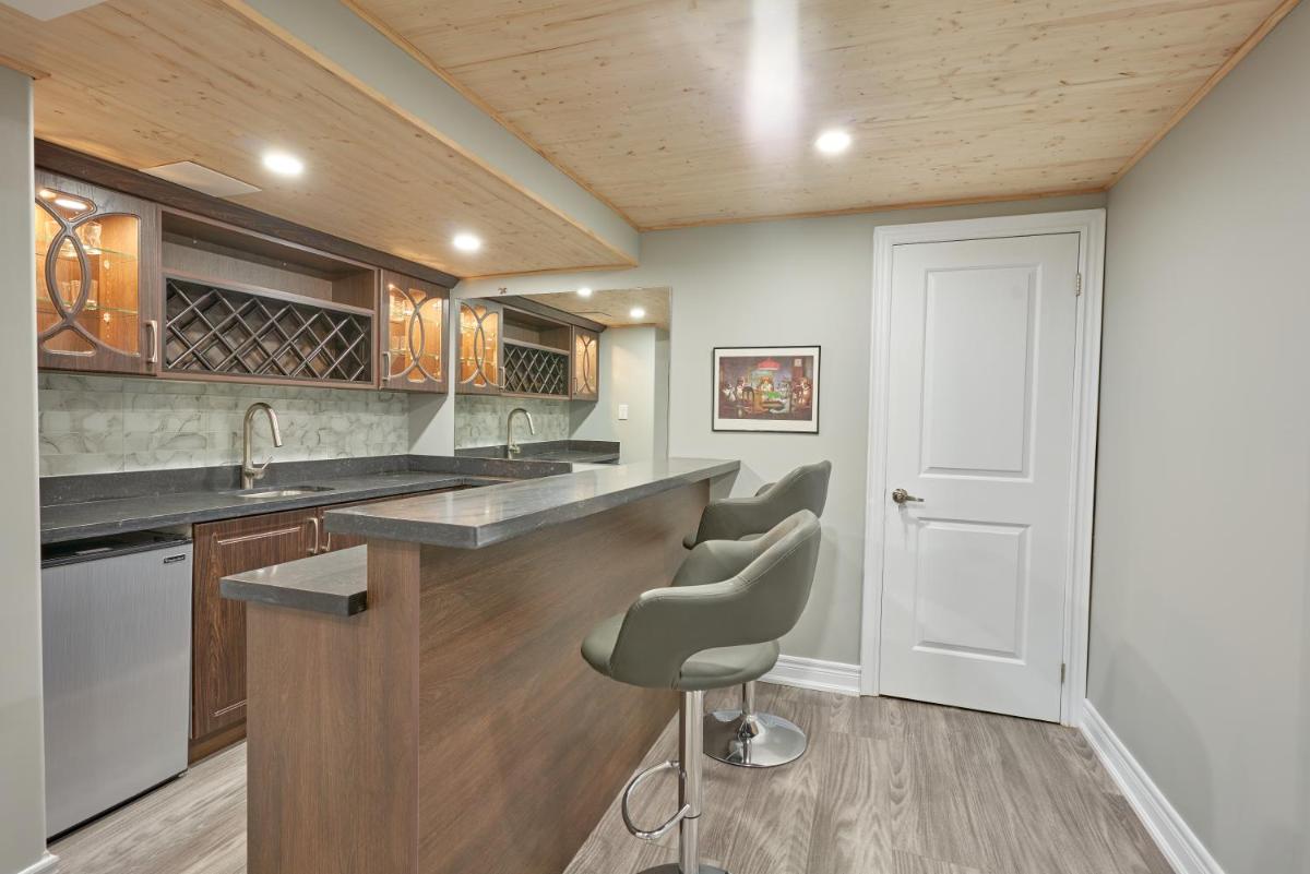 Entire house for your getaway! - Housity