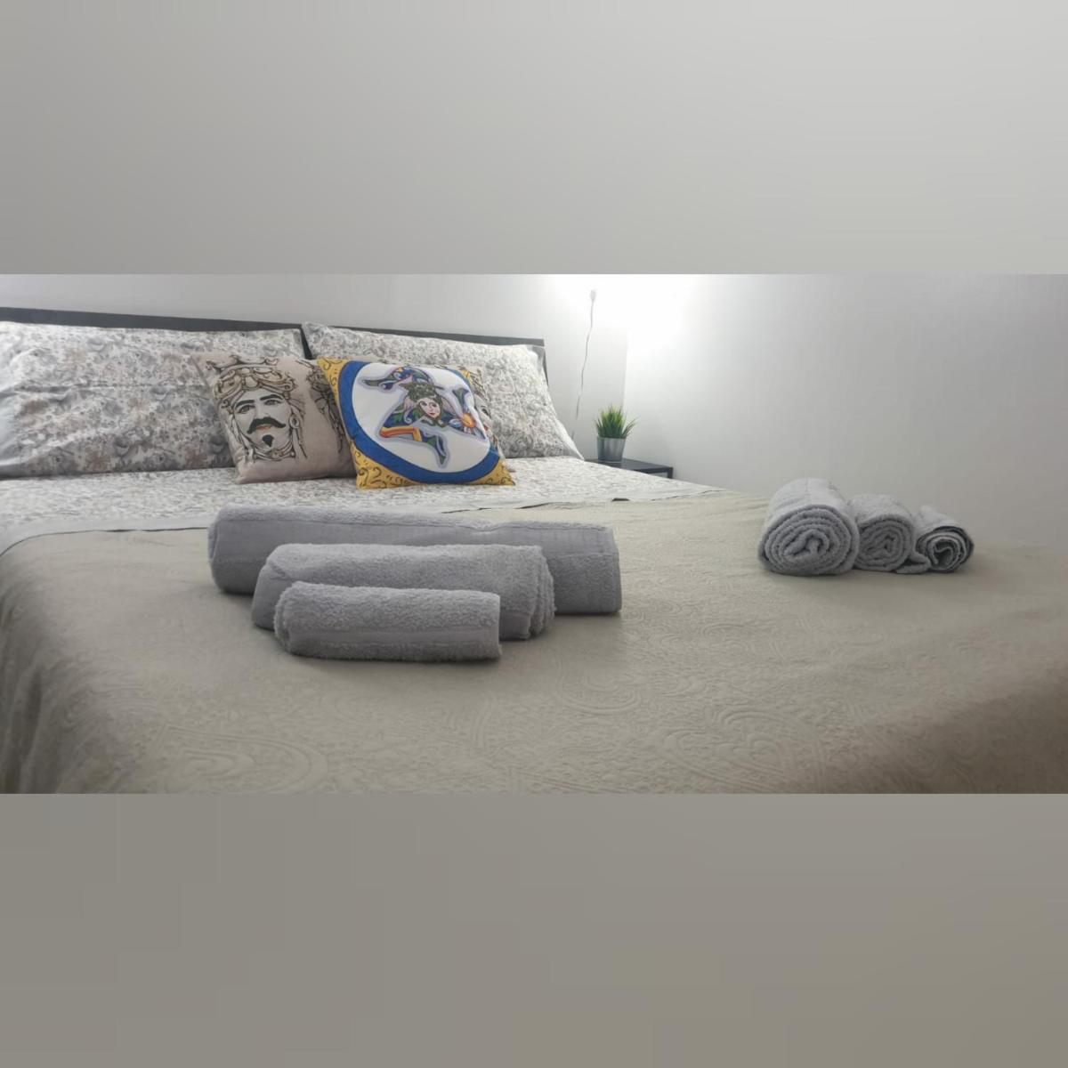 Catania Castle Home di Amato G - Housity