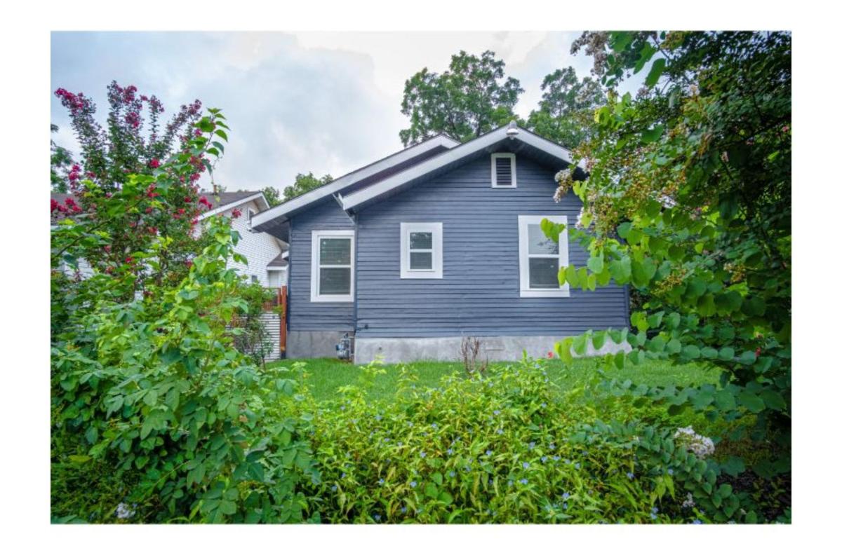 Remodeled Modern 1BR1BA Apt Near Downtown, 5min Pearl - Housity