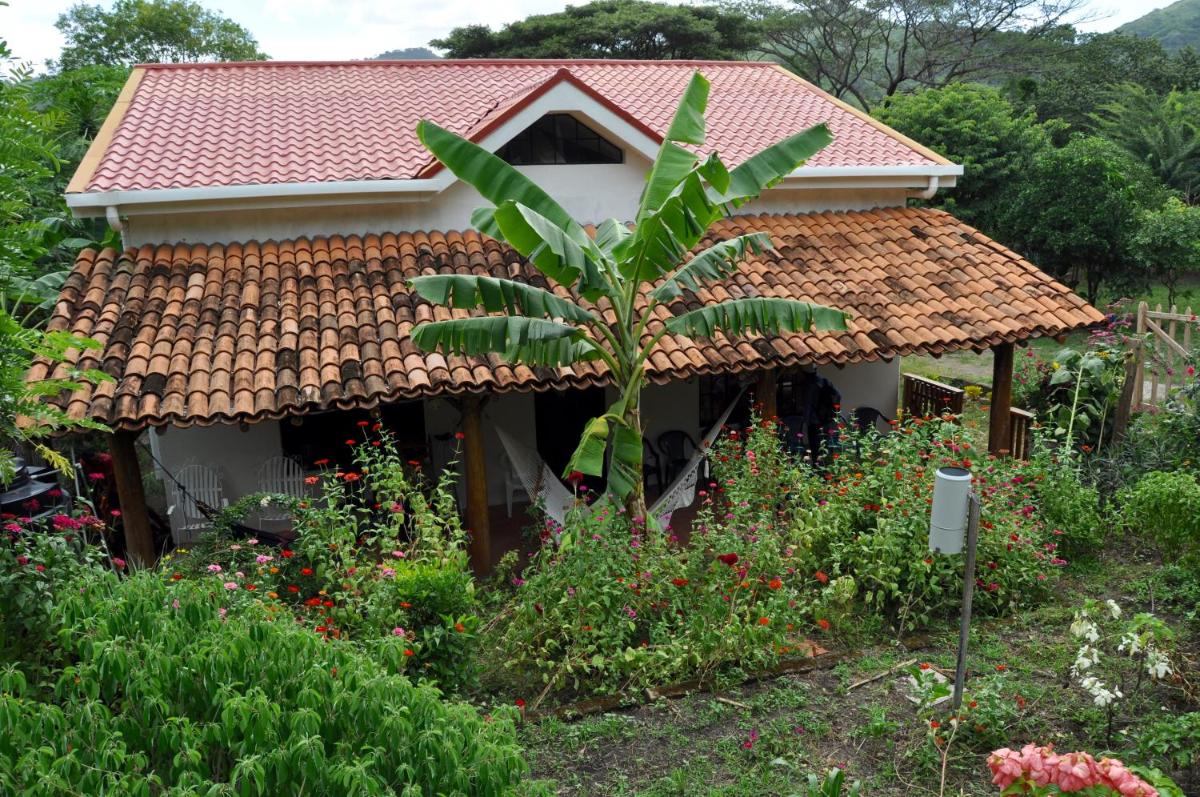 Casa Girasol Bed & Breakfast + Tours - Housity
