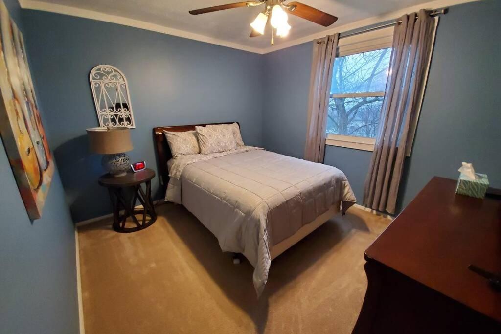Cozy House on Cabernet - Housity