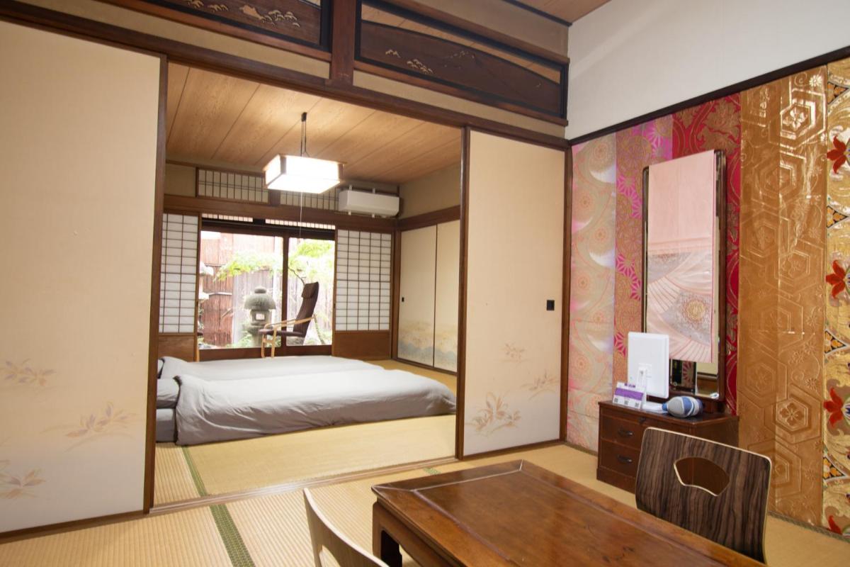Hostel Ayame - Housity