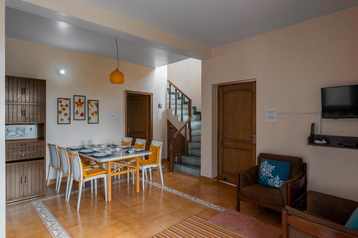 Suitetrails - StayVista at Sunshine Estate 2BR with Outdoor Sitting