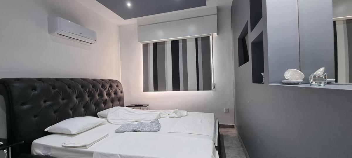 Nicosia Blue Suite - Housity