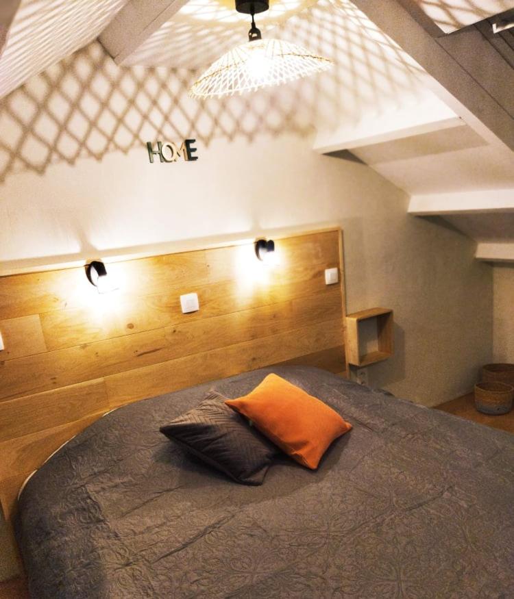 Le Clos des 3 - Vacances avec vue en Ardennes à 5 kilomètres de La Roche - MAISON de 90 m2 avec chambres - avec magnifique jardin - Housity