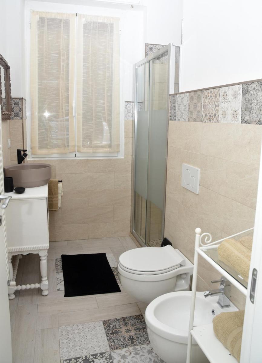 Paradise Lake - Housity