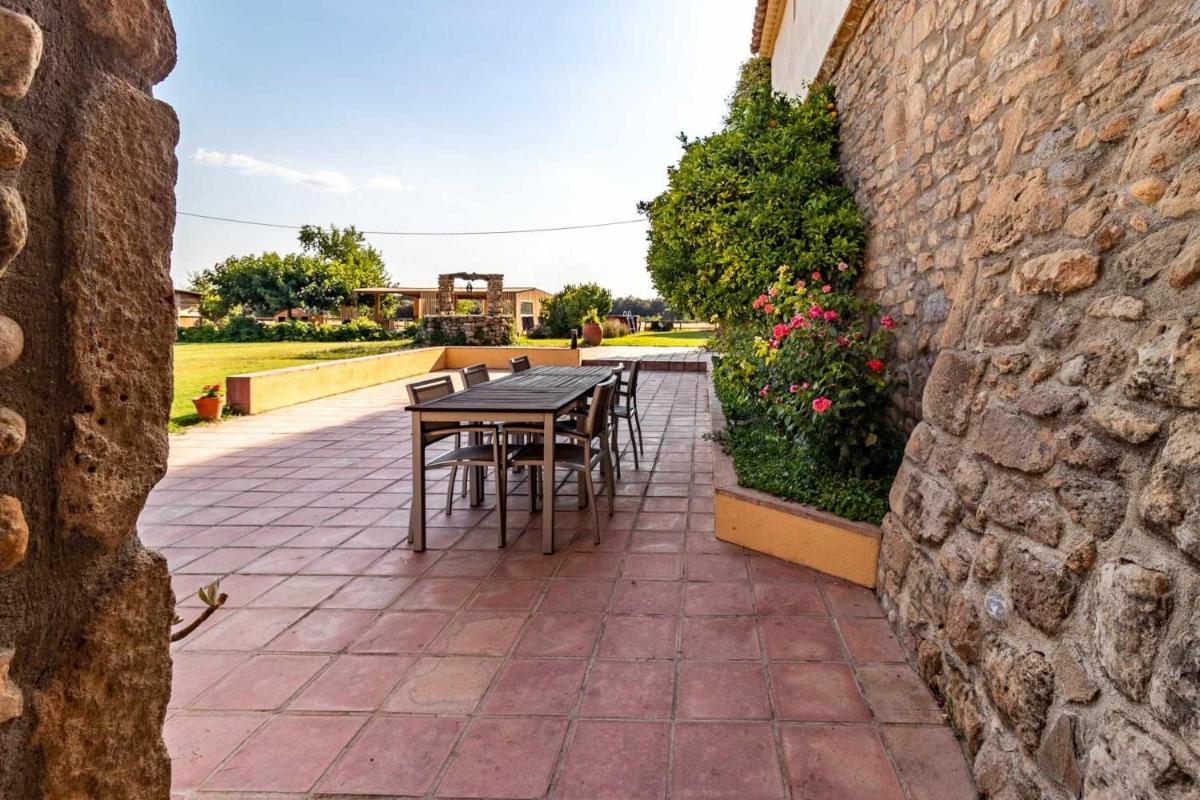 Ermita de Santa Llúcia Casa rural histórica - Housity