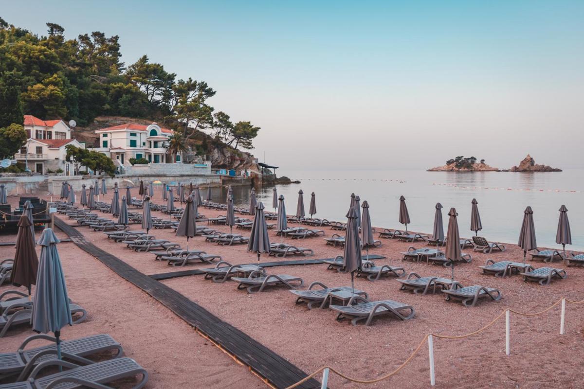 Hotel AMI Budva Petrovac - Housity