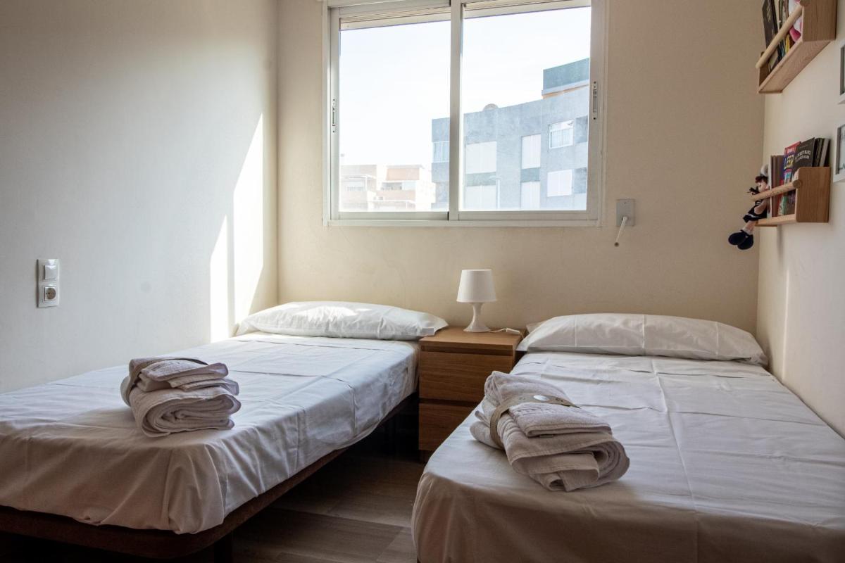 Global Vacacional, Apartamento a 200m de la playa de Puerto de Sagunto - Housity