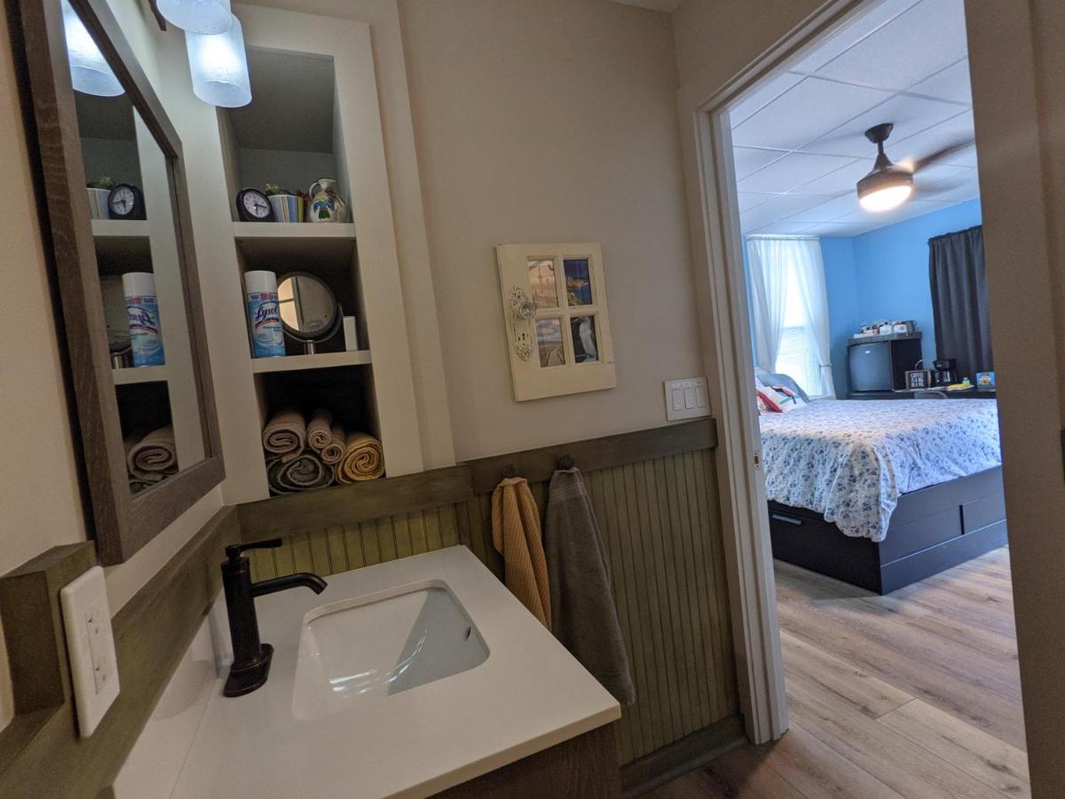 The Estate Studio in Downtown Milford - Housity