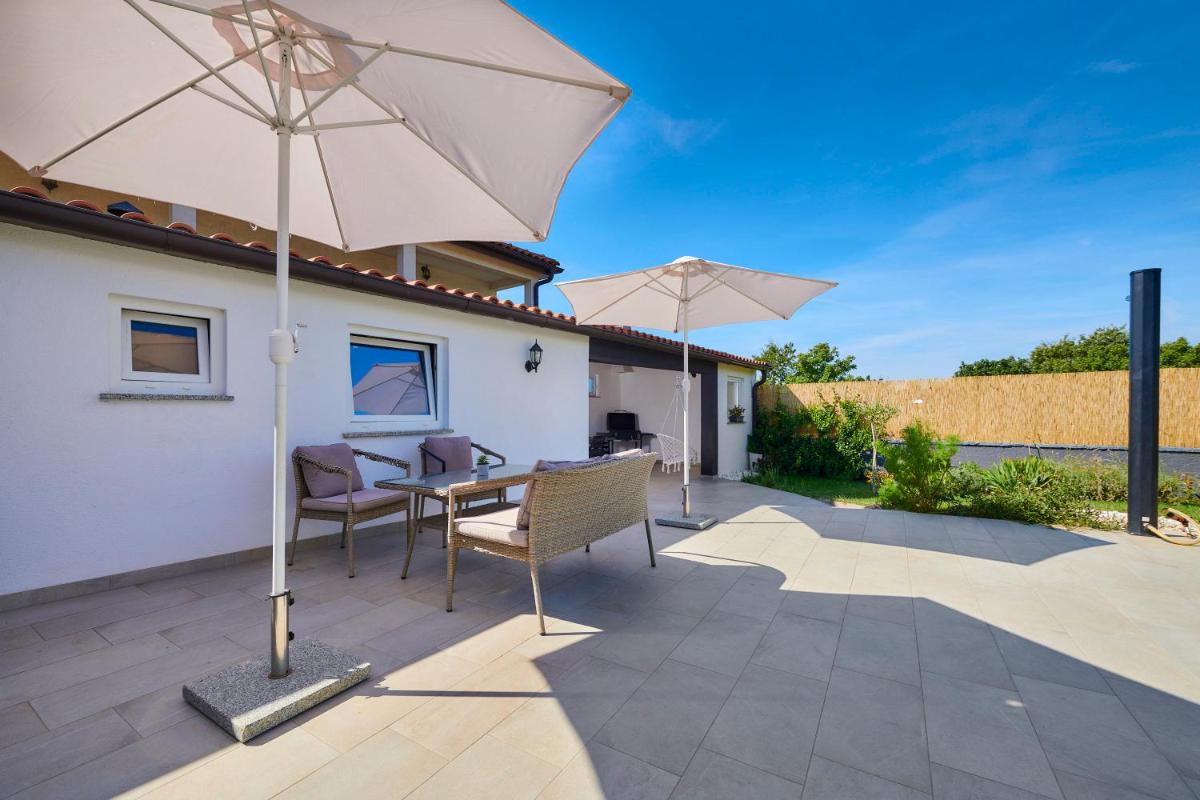 Holiday House Emma - Housity