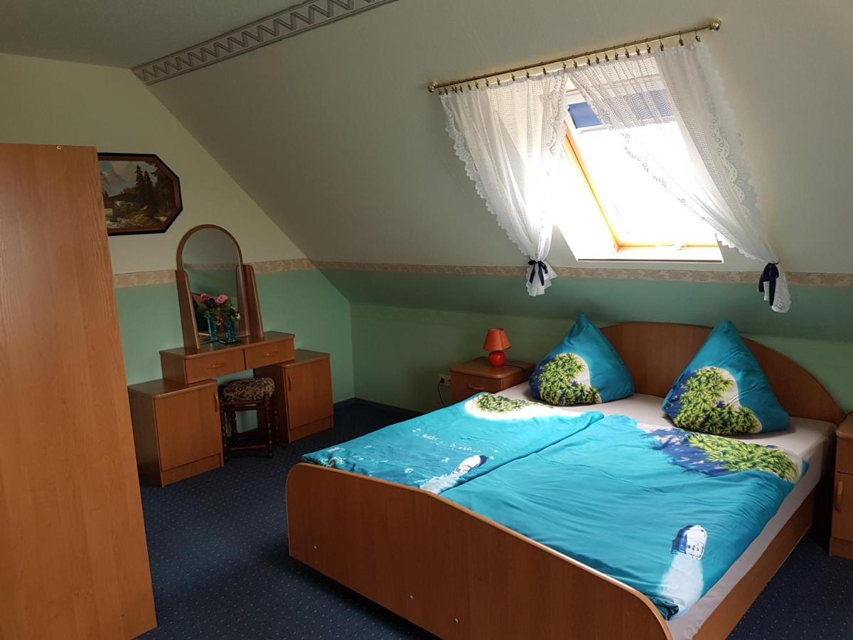 Landpension Zum Schweizerberg - Housity