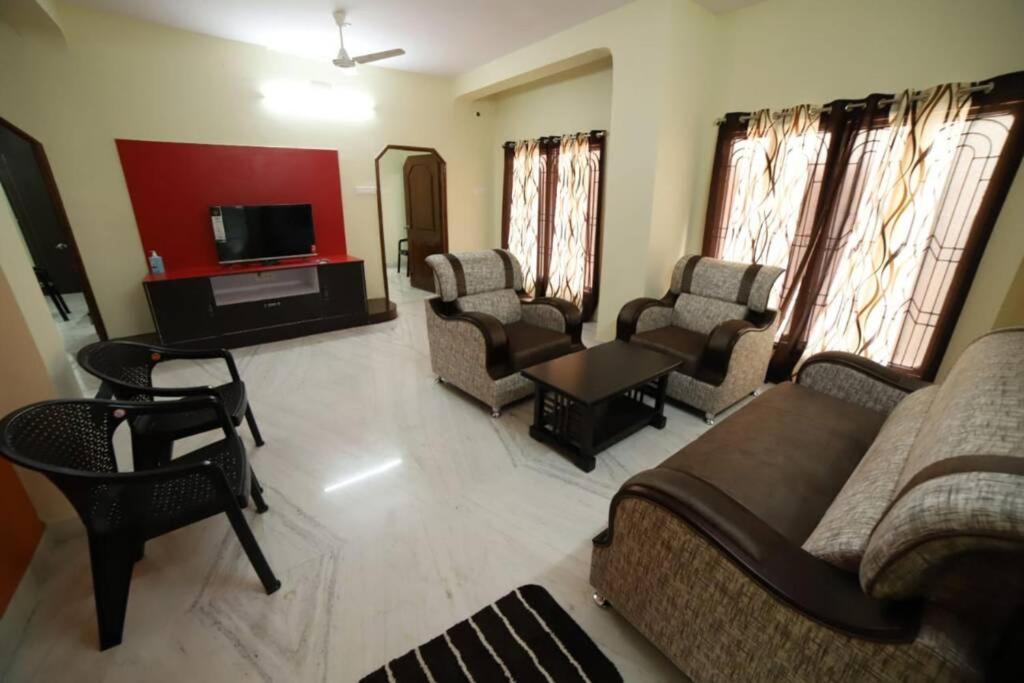 Royal Home Stay - Housity