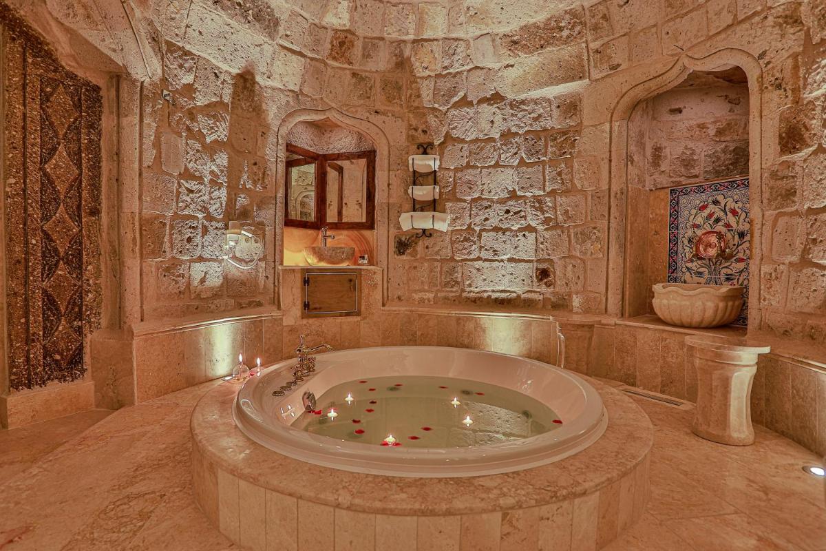 Şah Saray Cave Suites Halal Hotel - Housity