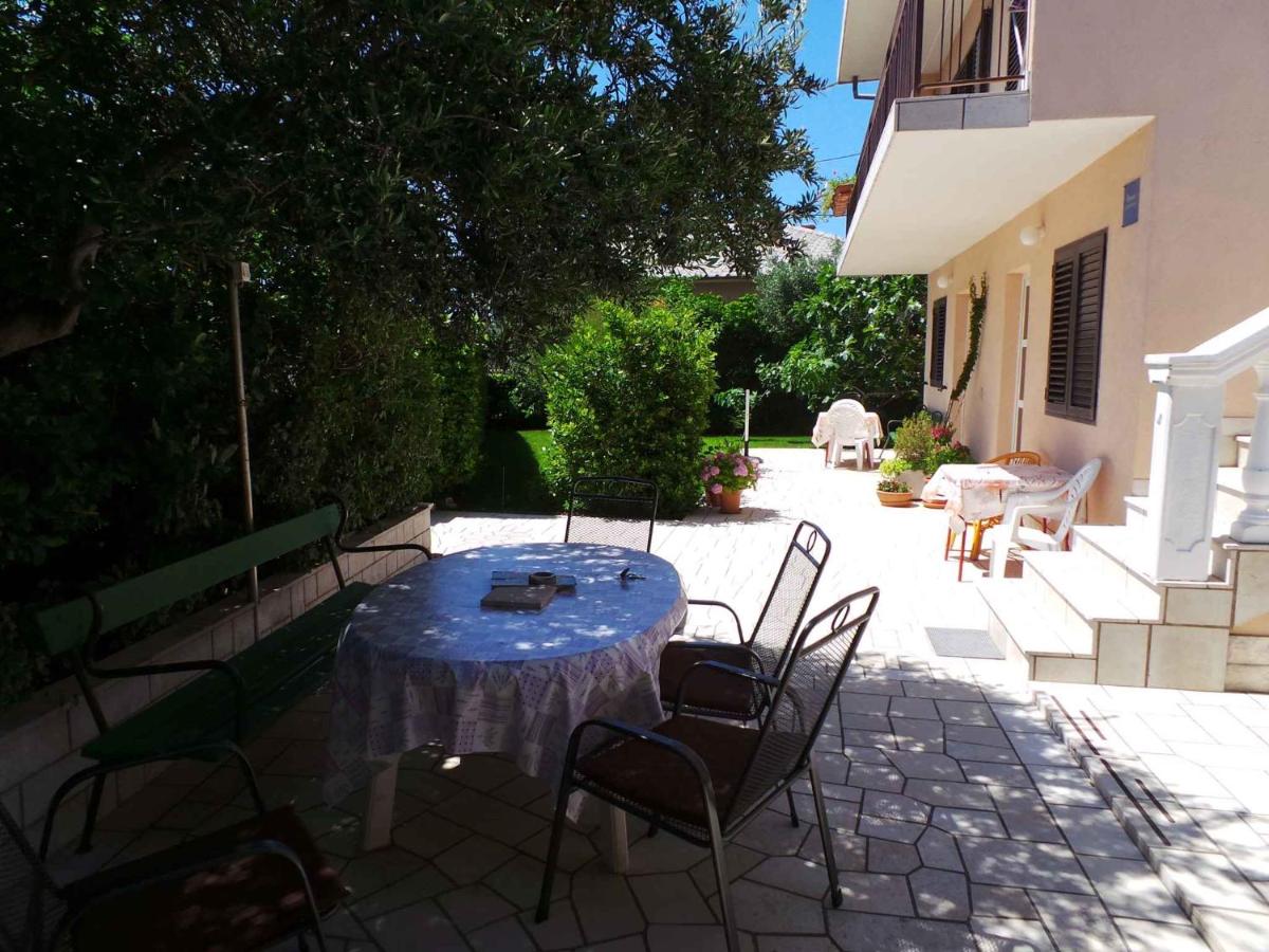 Apartments in Novi Vinodolski 38122 - Housity
