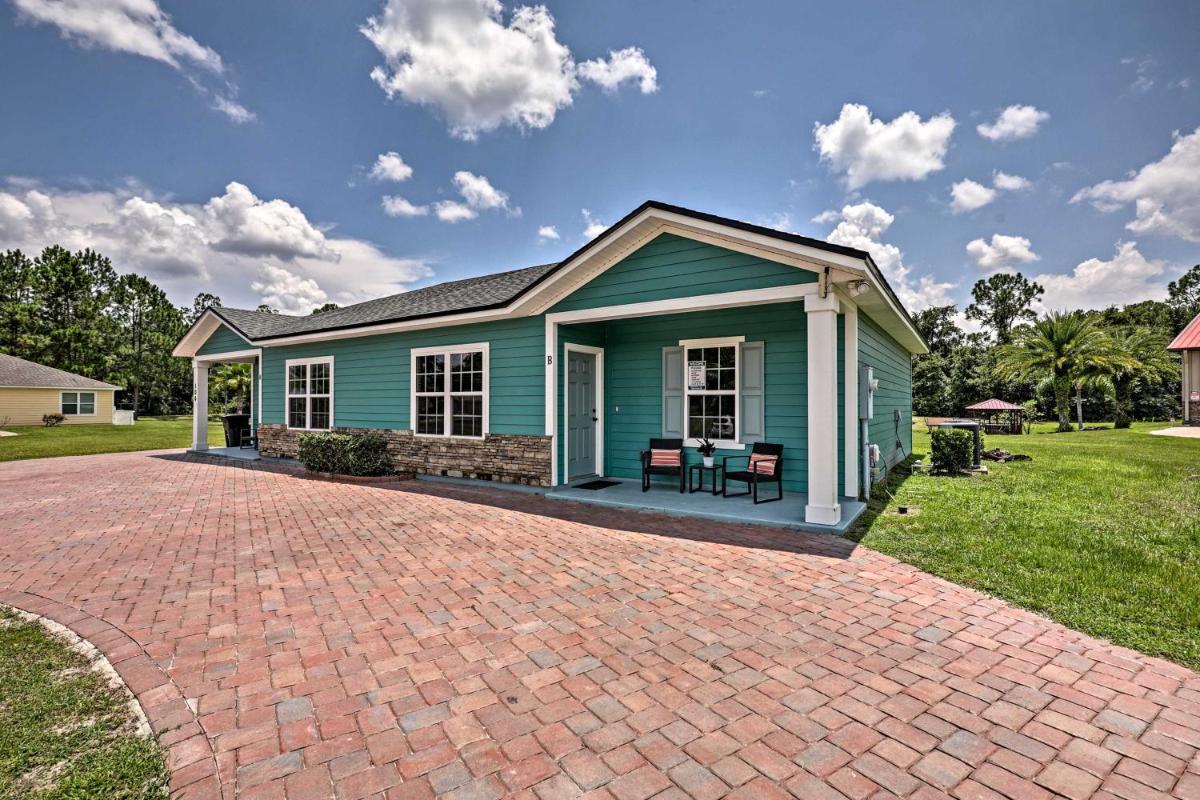 Pet-Friendly Palatka  with Gas Grill! - Housity