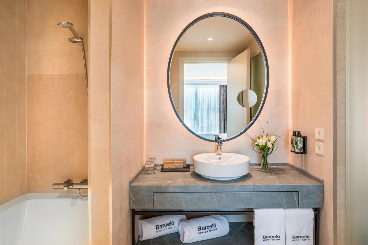 Un baño de Barceló La Nucía Palms