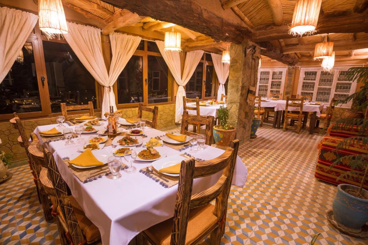 RIAD TUMAST - Housity