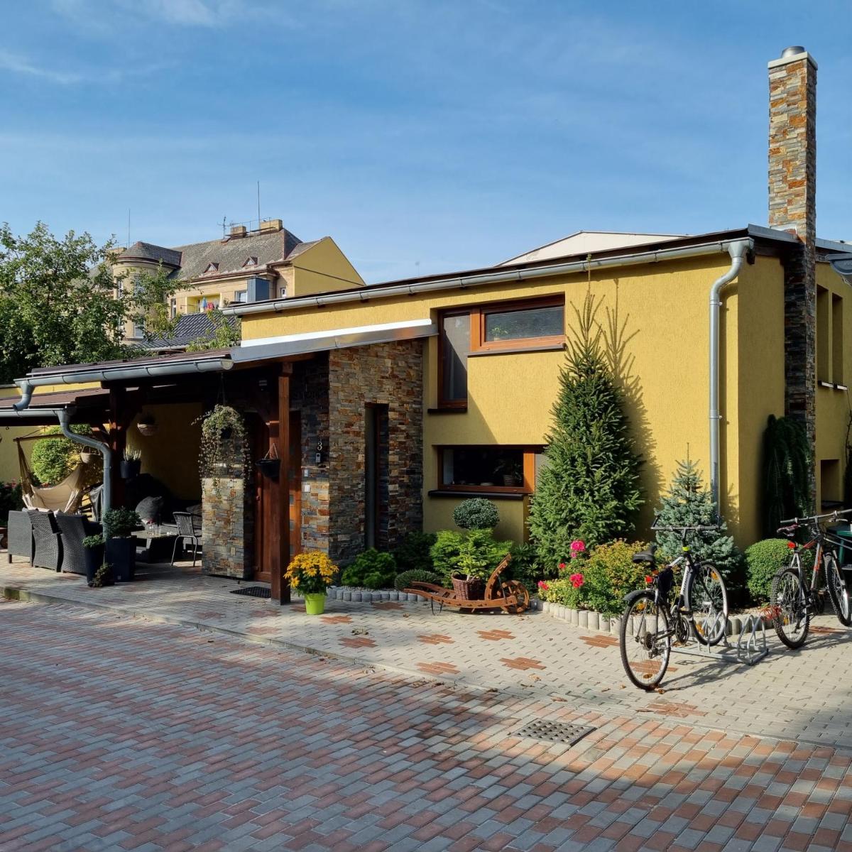 Apartmány 235 - 3 - Housity