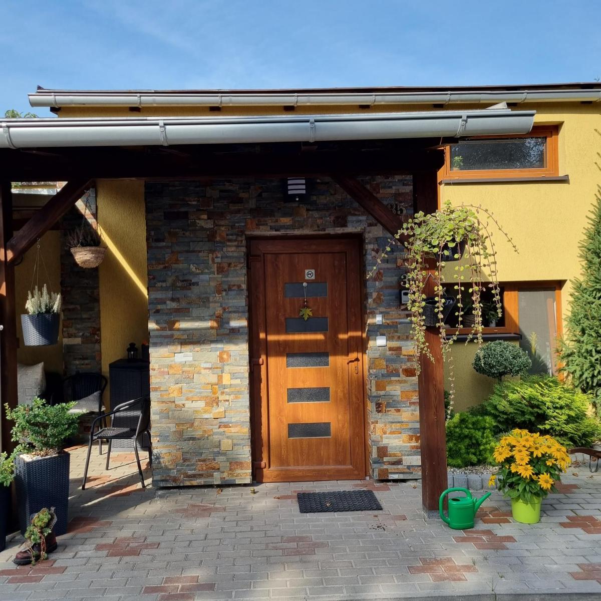 Apartmány 235 - 3 - Housity