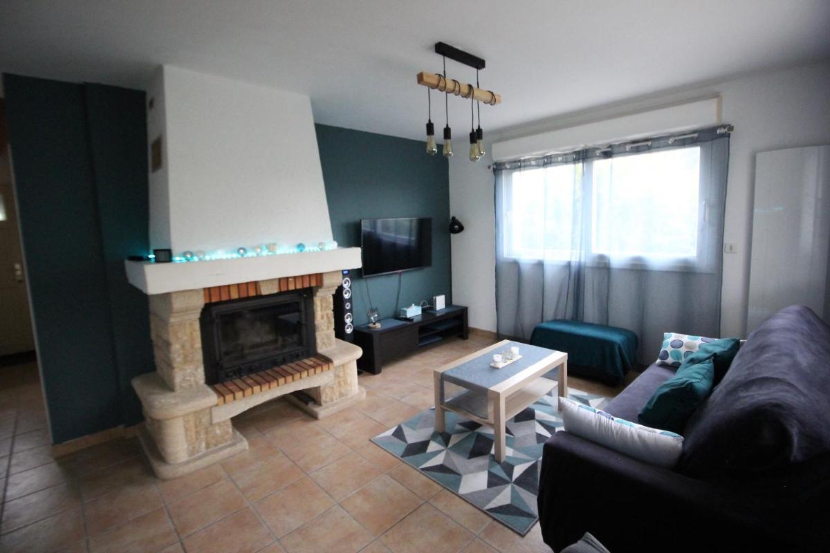 Maison indépendante, au calme, charme et confort - Housity