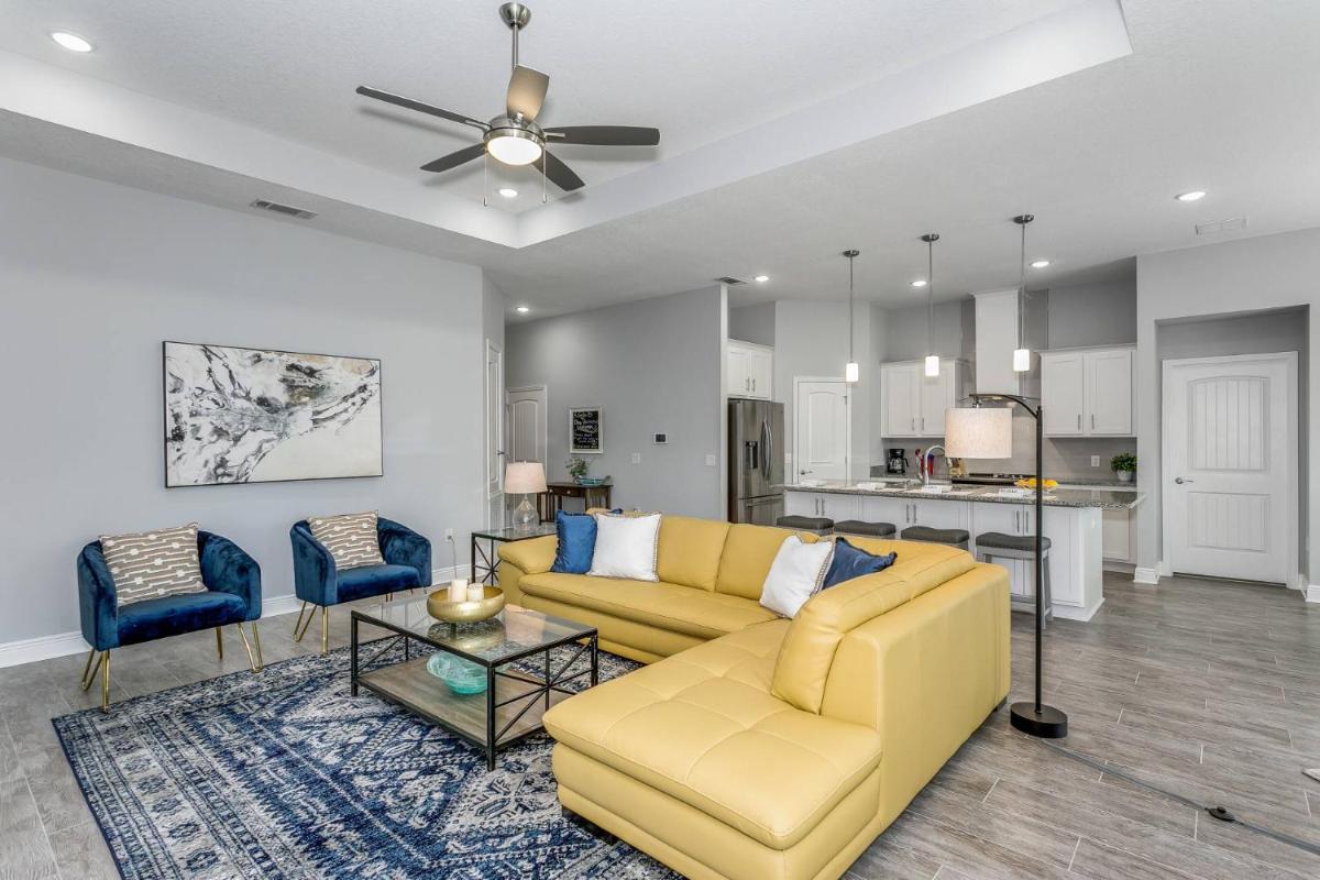 3138 Laurel Drive - Housity