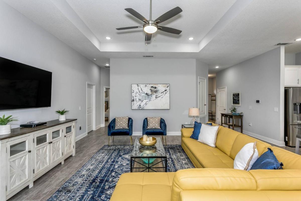 3138 Laurel Drive - Housity