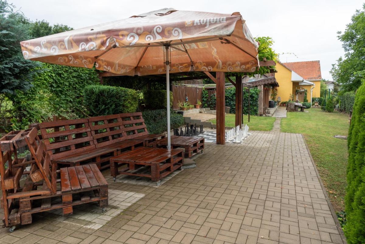 Podhájska - Apartmány Pod Orechom - Housity