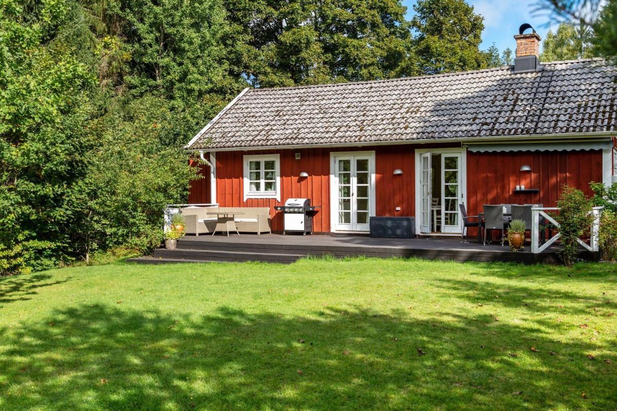 Suitetrails - Nice holiday home in Rydaholm close to lake