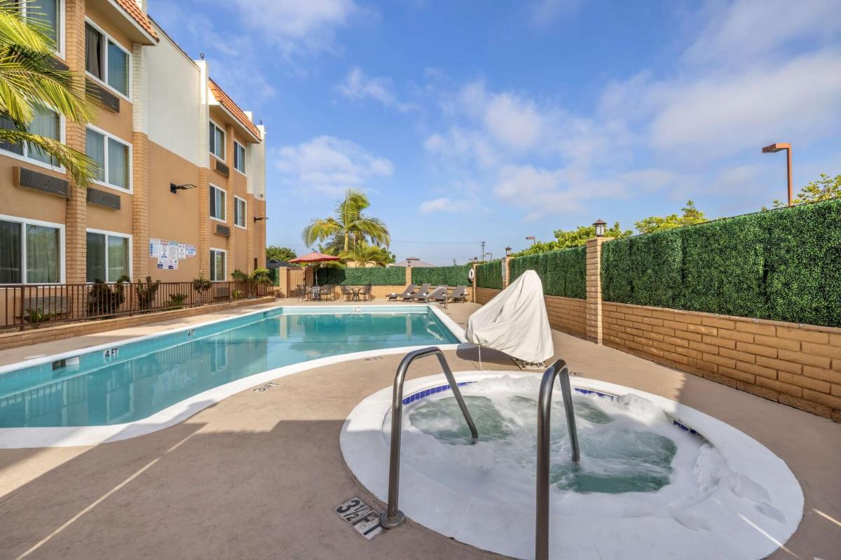Best Western Plus South Bay Hotel - Housity