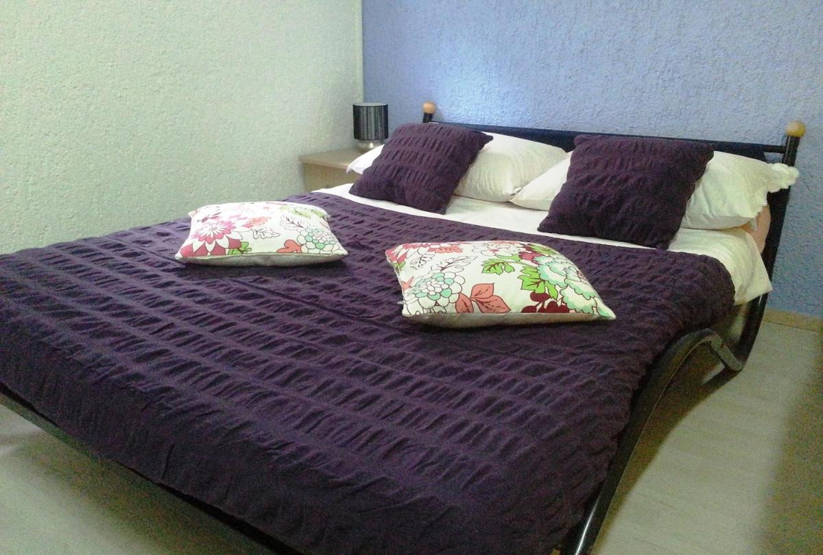 Apartments Sunny Split - Housity