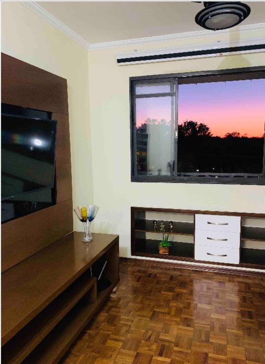 Apartamento próximo ao Shopping São Carlos! - Housity